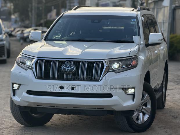 Toyota Land Cruiser Prado 2.7 2020 White
