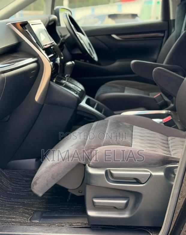 Toyota Vellfire 2018 Black