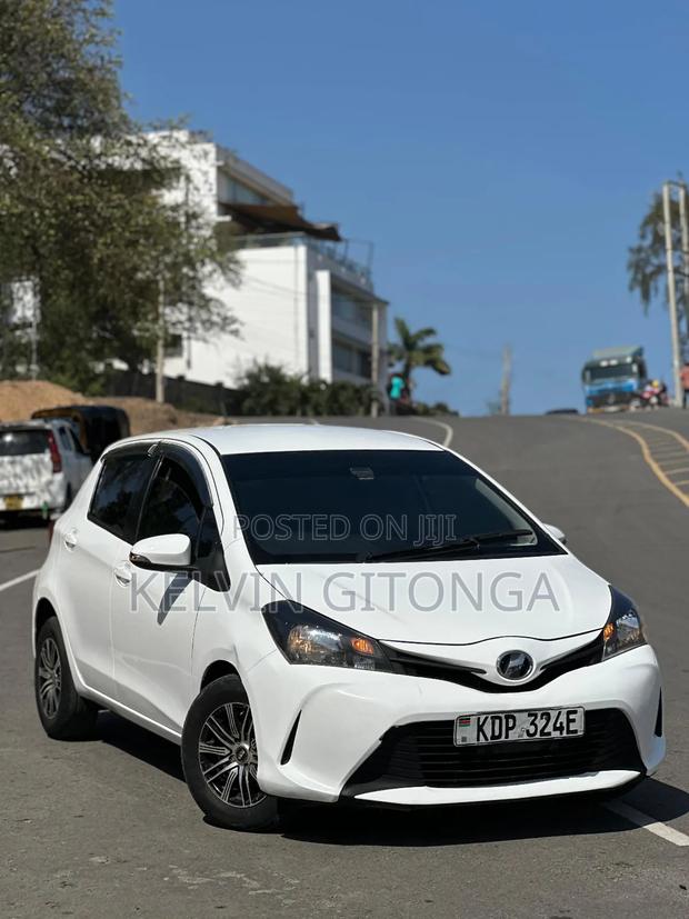 Toyota Vitz 2017 White
