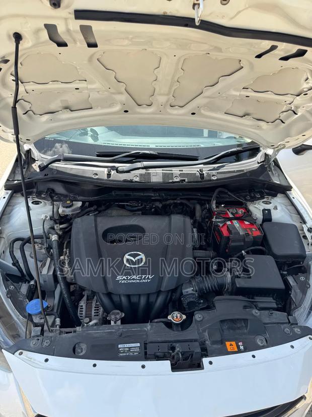 Mazda Demio 2018 White