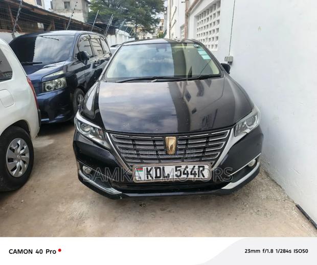 Toyota Premio 2018 Black