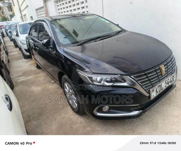 Toyota Premio 2018 Black