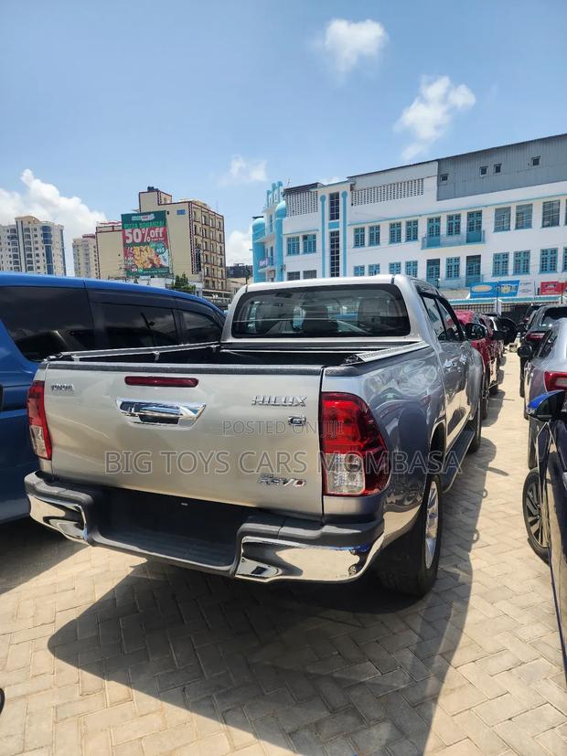 Toyota Hilux Revo Double Cab Deisel 2.4 AWD 2017 Silver