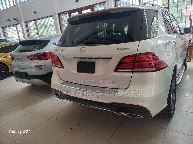 Mercedes-Benz GLE-Class 2019 White