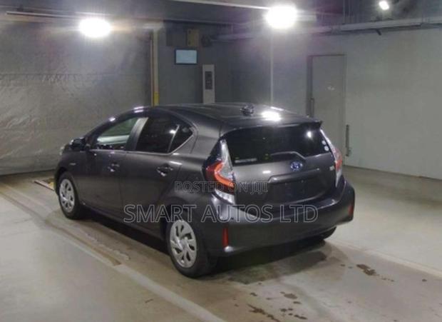 Toyota Aqua 2019 Gray