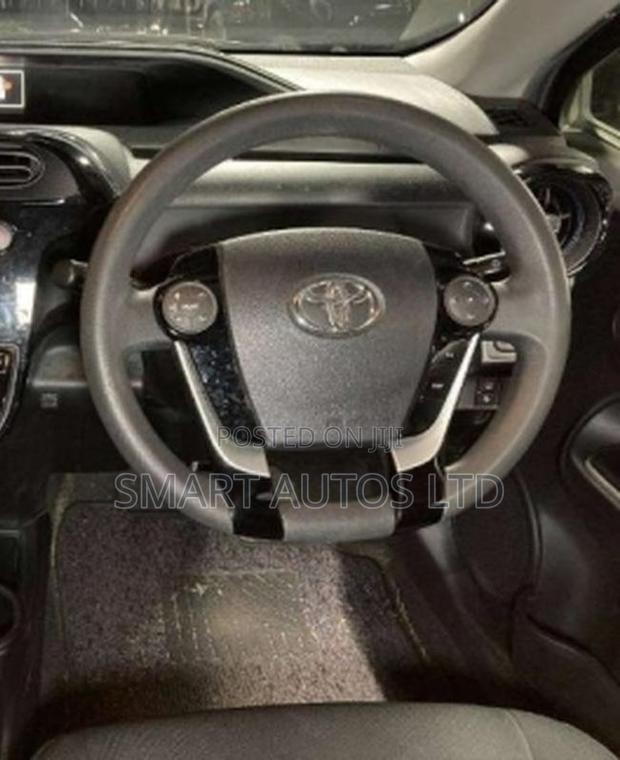 Toyota Aqua 2019 Gray