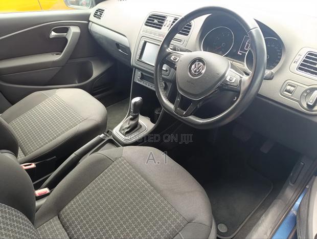 Volkswagen Polo 2018 Blue