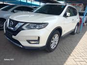Nissan X-Trail 2.0 Hybrid AWD 2019 White for sale