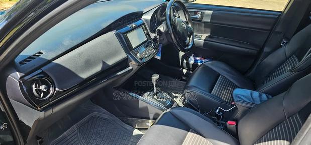 Toyota Corolla Fielder 2018 Blue