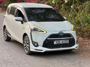 Toyota Sienta 2018 White for sale