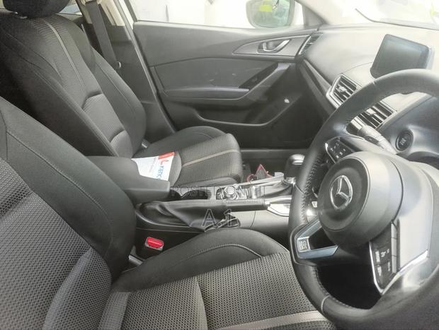 Mazda Axela 2018 White