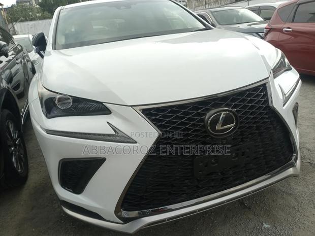Lexus NX 300h AWD 2018 White