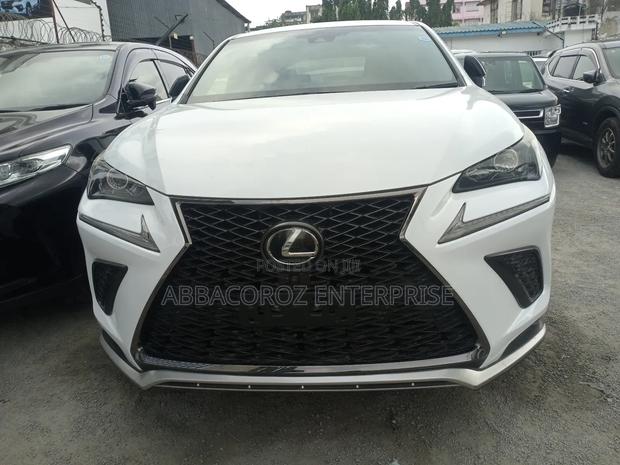 Lexus NX 300h AWD 2018 White
