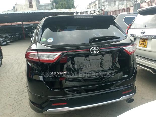 Toyota Harrier 2018 Black