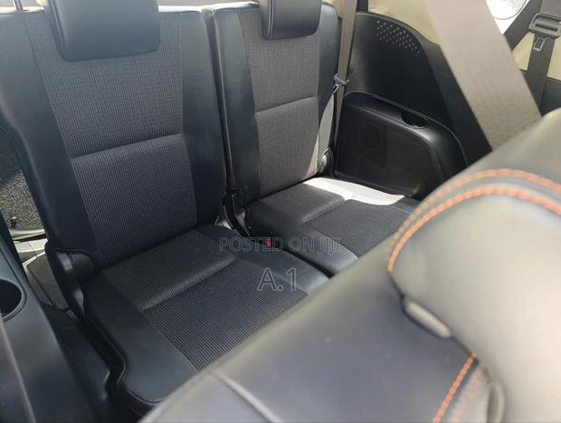 Toyota Sienta 1.5 Hybrid FWD (6-seater) 2018 Silver