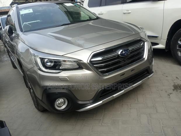 Subaru Outback 2018 Silver
