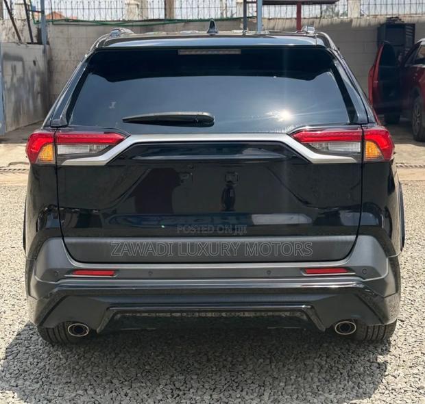 Toyota RAV4 Hybrid 2019 Black