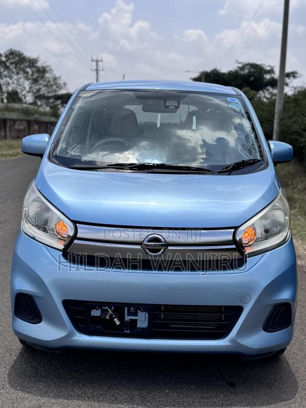 Nissan Dayz 2018 Blue