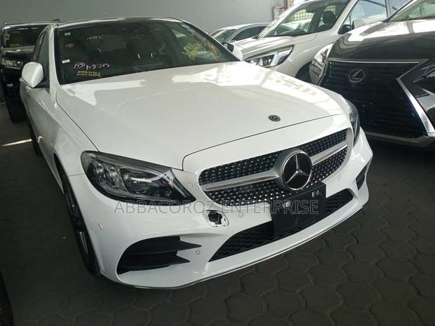 Mercedes-Benz C200 2018 White