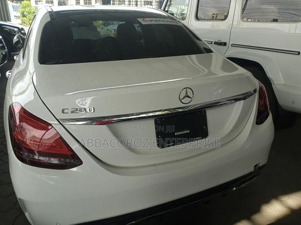 Mercedes-Benz C200 2018 White