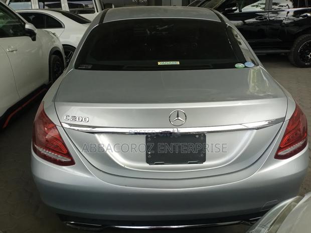 Mercedes-Benz C200 2018 Gray