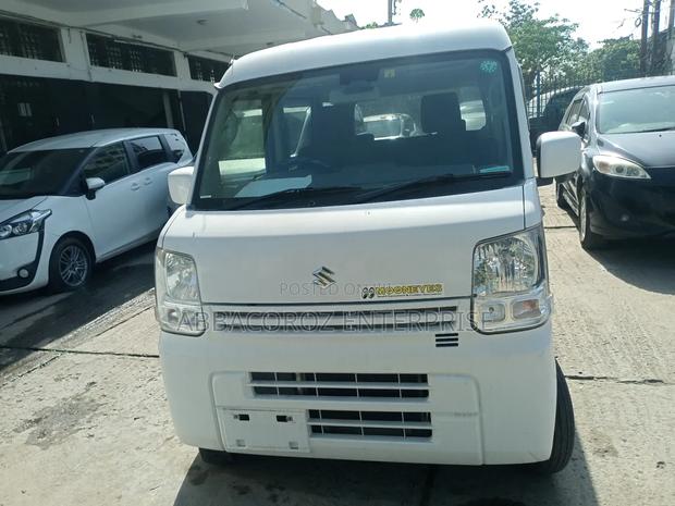 Suzuki Every Wagon 2018 White