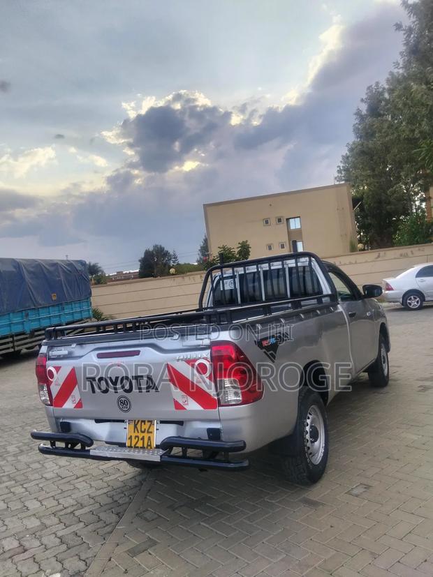 Toyota Hilux 2.4 Diesel 2020 Silver