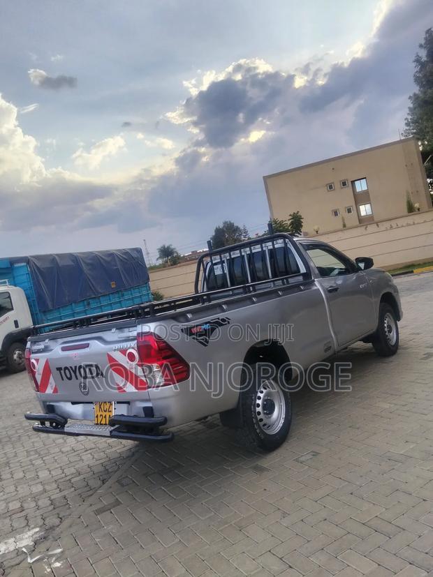 Toyota Hilux 2.4 Diesel 2020 Silver