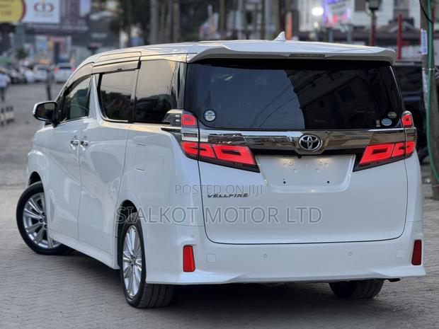 Toyota Vellfire 2019 White