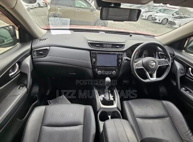 Nissan X-Trail 2.0 Petrol AWD 2019 Red