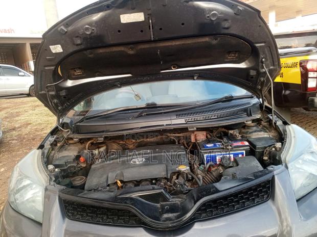 Toyota IST 2009 Black