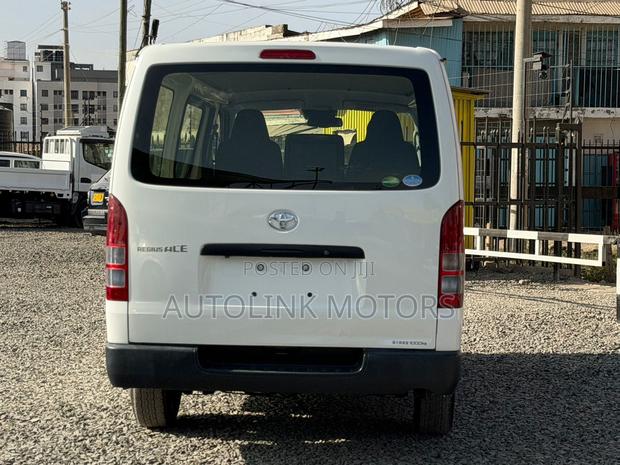 Toyota HiAce 2020 White