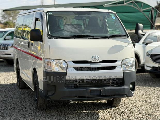 Toyota HiAce 2020 White