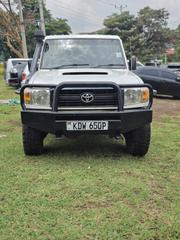 Toyota Land Cruiser 2008 White for sale
