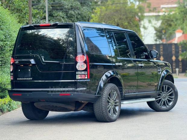 Land Rover Discovery 2016 Black