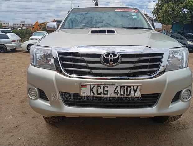 Toyota Hilux 2009 Silver