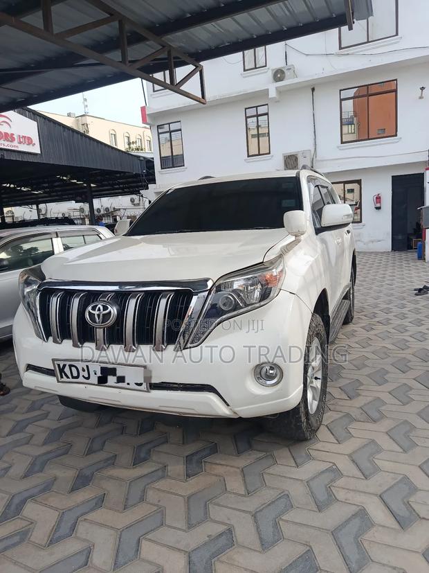 Toyota Land Cruiser Prado 2015 White