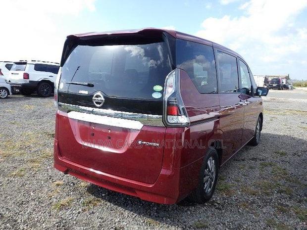 Nissan Serena 2019 Maroon