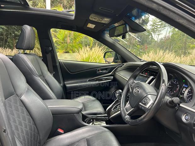 Toyota Harrier 2019 Black