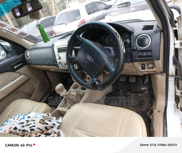 Ford Everest 2007 White