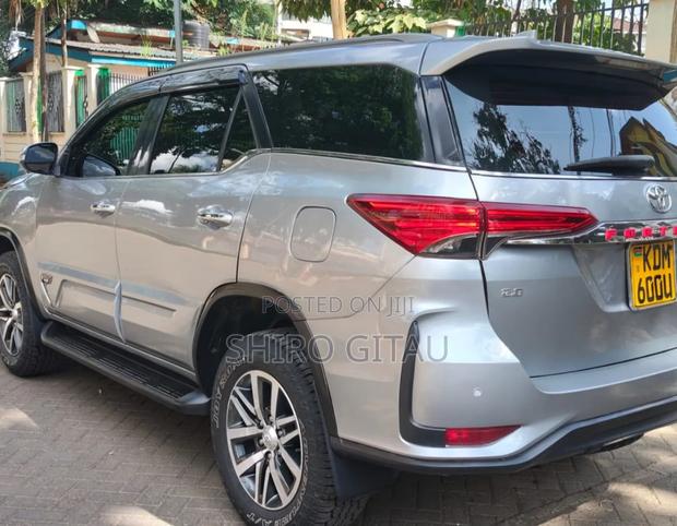 Toyota Fortuner 2016 Silver