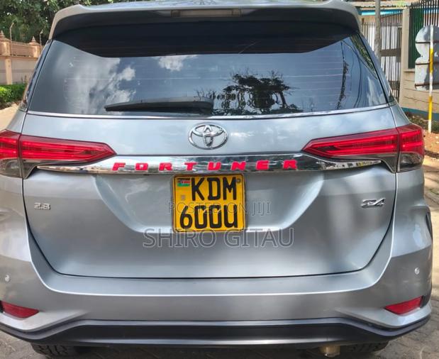 Toyota Fortuner 2016 Silver