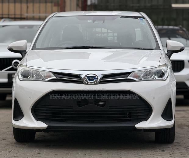 Toyota Axio 1.5 Hybrid 2WD 2018 White