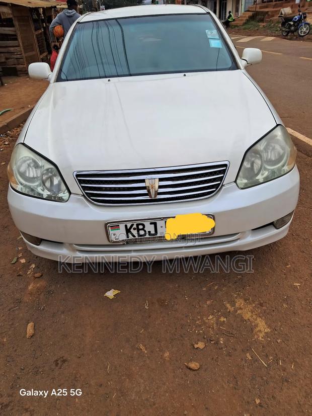 Toyota Mark II 2002 White