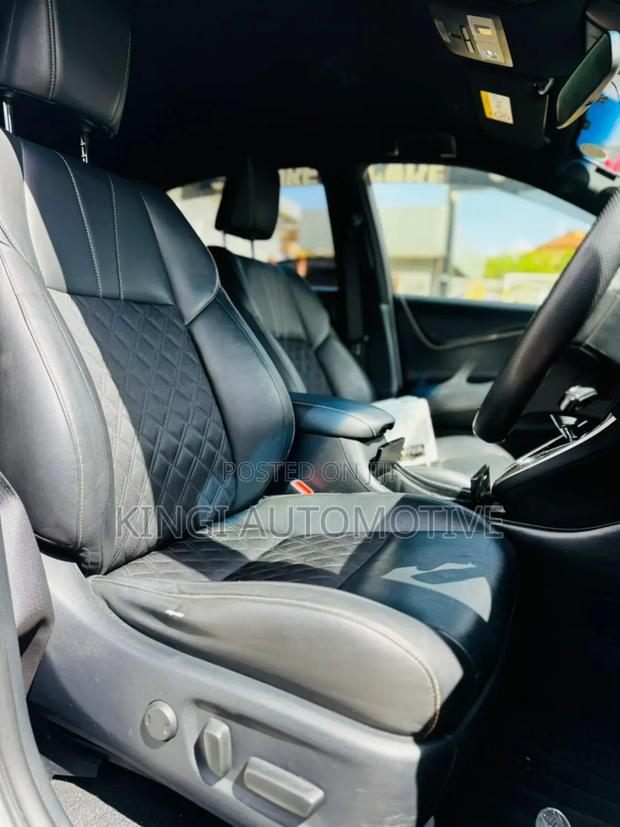 Toyota Harrier 2019 White
