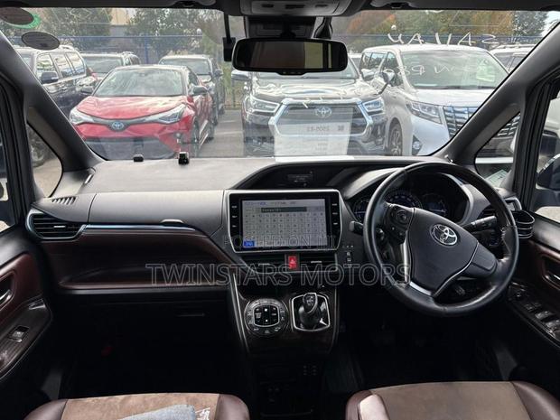 Subaru Forester Premium AWD 2019 White