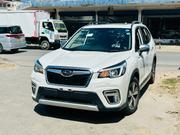 Subaru Forester Premium AWD 2019 White for sale