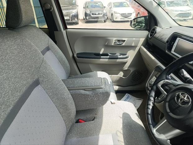 Toyota Passo 2018 Red