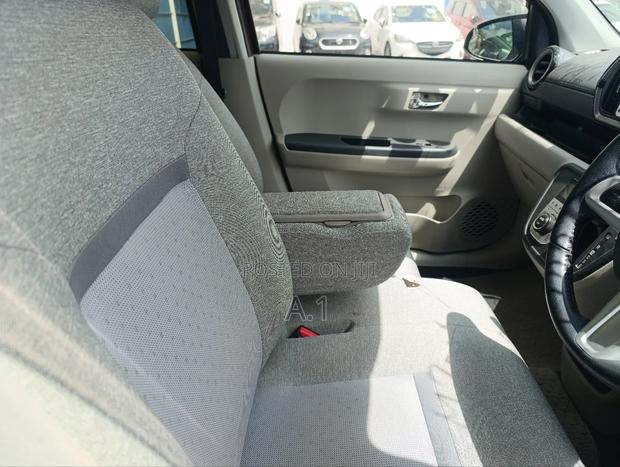 Toyota Passo 2018 Red