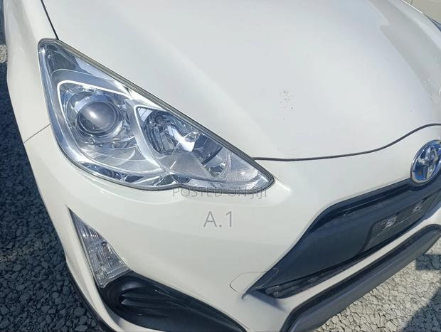 Toyota Aqua 2018 White